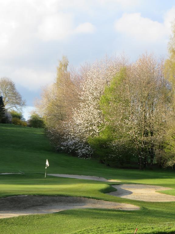 Golf & Hotel De Falnuee Mazy Buitenkant foto